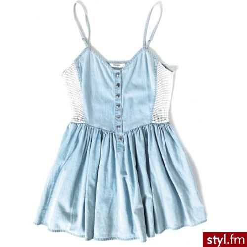 Sukienki Moda