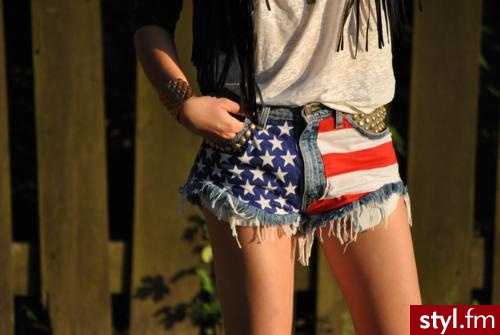 Jeżeli zdjęcie jest już w galerii, bardzo proszę o powiadomienie :) - Spodnie Moda