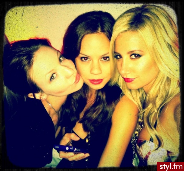 Ashley Tisdale - Dzienne Makijaże