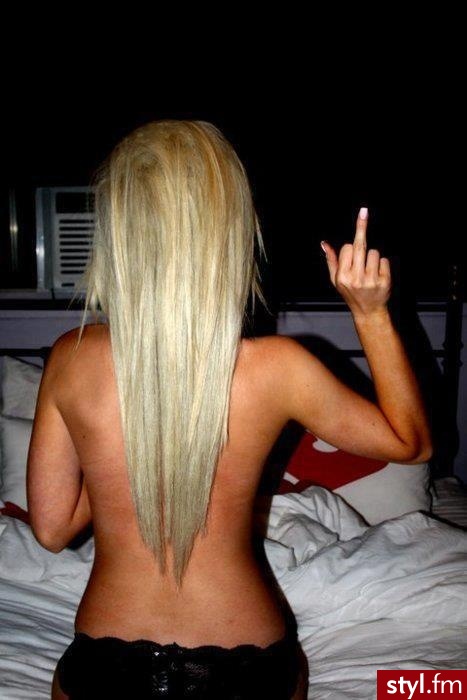 ina durres ( ina berisha ) - Blond Rozpuszczone Proste Na co dzień Długie Fryzury