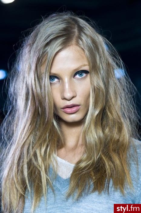 Blond Rozpuszczone Proste Na co dzień Długie Fryzury
