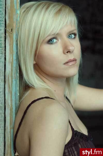 Aneta Zając - Średnie Fryzury