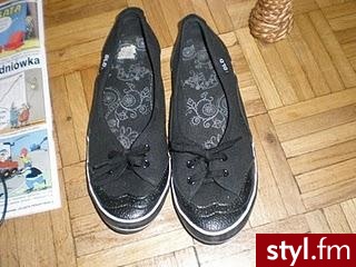 balerinki. stan bd, koszt wysyłki 10, rzadko noszone, niby pisze 38 ale jest za mały, zawsze mogę zrobić lepsze wymiary - Misz-masz