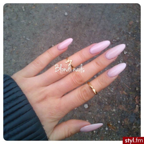 Dziś się noszę tak ! Blondi Nails - Migdałki Żel Paznokcie
