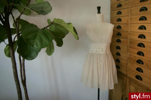 Sukienki Moda