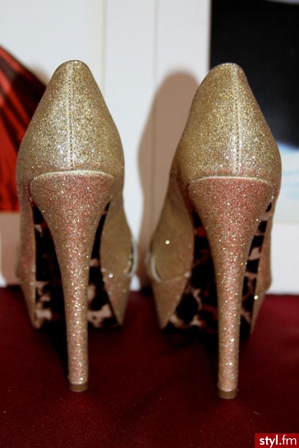 Szpilki Buty Moda