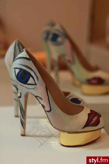 Szpilki Buty Moda
