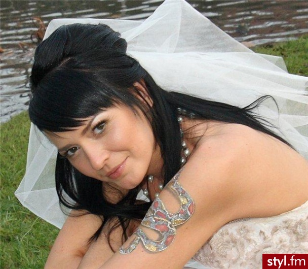 Ślubne Średnie Fryzury