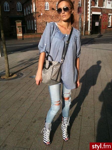 Zwiedzanie - Pozostałe Ciuchy Moda
