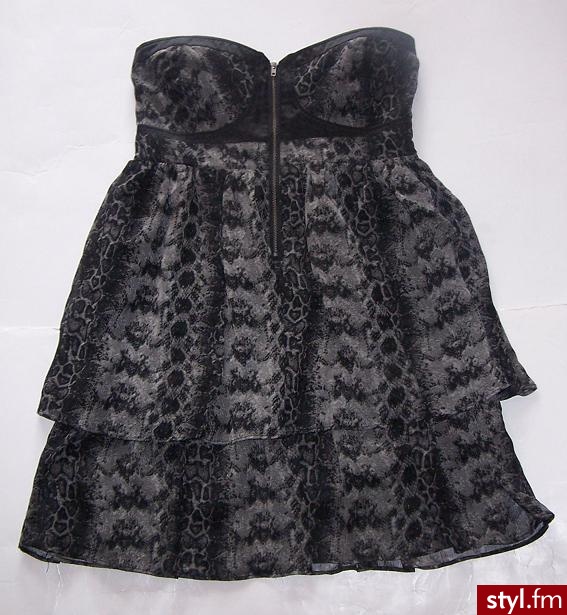 Sukienki Moda