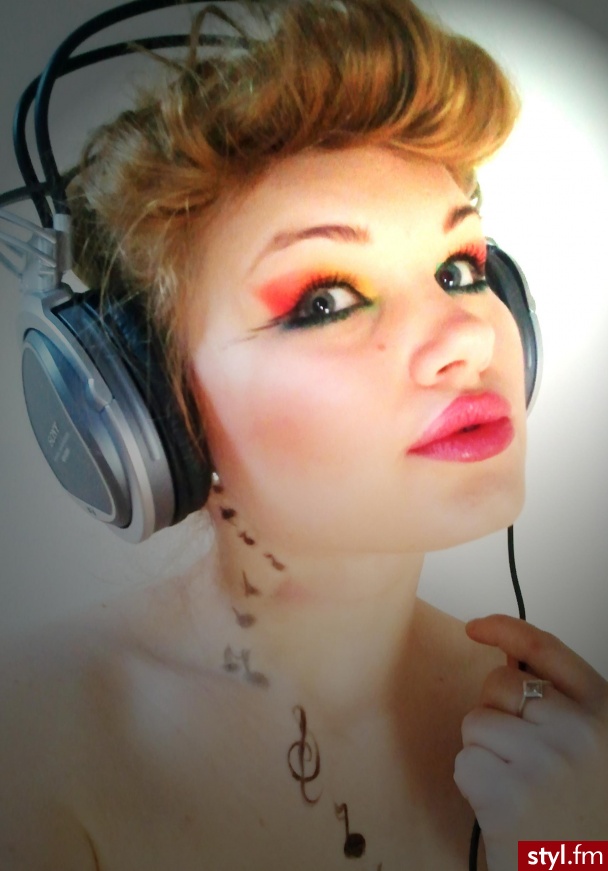 music - Makijaże