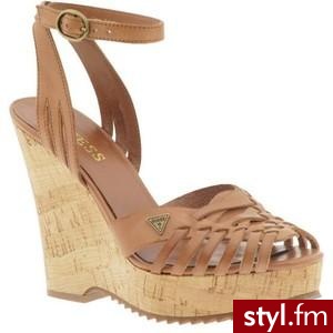 Guess Footwear Kimkie - Polyvore. Pobrano ze strony: http://www.polyvore.com/guess_footwear_kimkie/thing?id=14803259 - Pozostałe Buty Moda