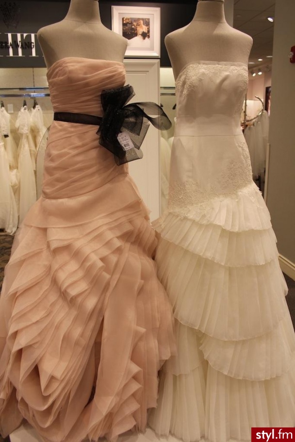 Sukienki Moda