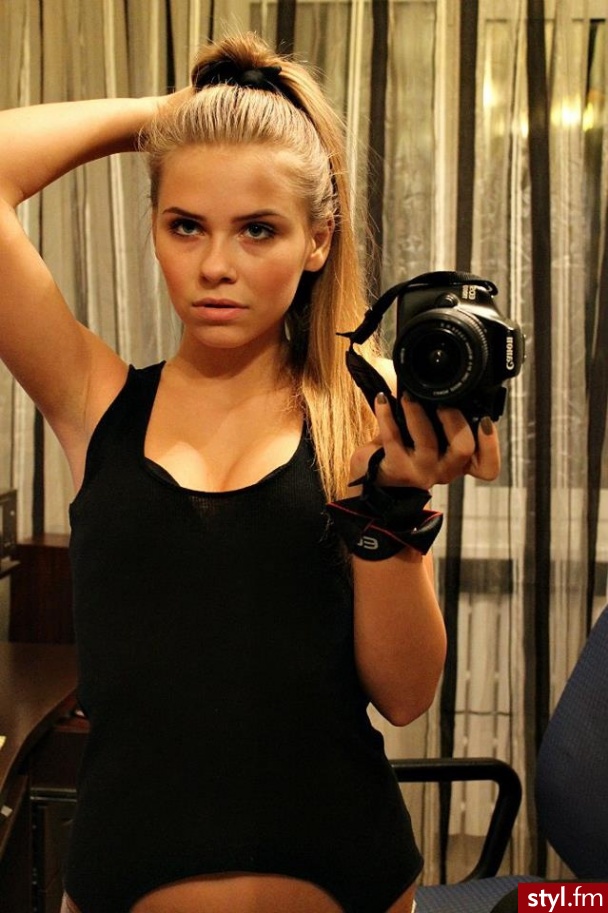 Średnie Fryzury