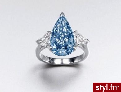 Błękitny diament sprzedany za $6,4 mln. Błękitny diament sprzedany za $6,4 mln - Pozostałe Dodatki Moda