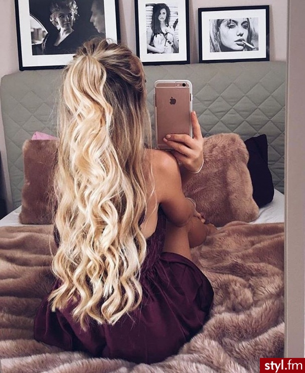 Blond Rozpuszczone Kręcone Na co dzień Długie Fryzury