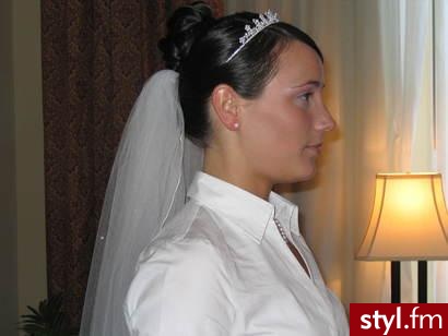 Ślubne Średnie Fryzury