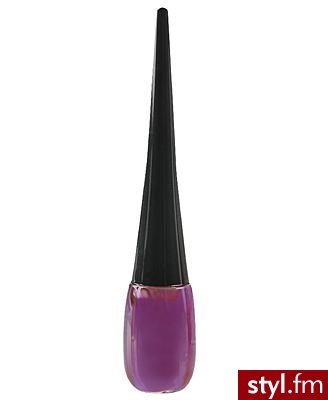 Blyszczyki do ust. Myślałam na początku, że to eyeliner ;)
Ten błyszczyk jest odjazdowy...Ciekawe jak by zółty kolor wyglądał na ustach ..xP

Cena:$0.99 - Misz-masz