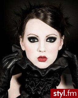 intensywna klasyka - Makijaże