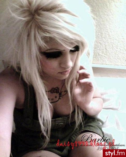 EMO Alternatywne Średnie Fryzury