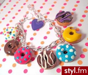bronsoletka z przewieszkami w kształcie słodkich pączków - 16$ na girlzlyfe.com - Pozostałe Dodatki Moda