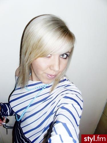 Blond Rozpuszczone Proste Na co dzień Średnie Fryzury