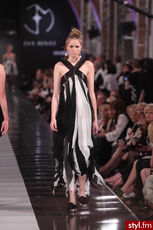 Jeśli zdjęcie znajduje się już w galerii to proszę o link:) - Pozostałe Ciuchy Moda