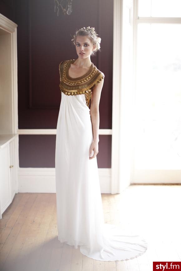 Sukienki Moda