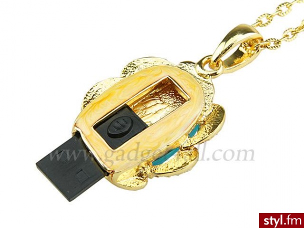 Pendrive, który może posłużyć Ci także jako.. naszyjnik. 4GB, cena: $25 - Gadżety Inne Moda