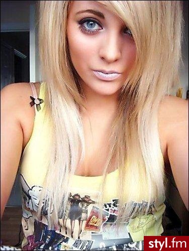 Średnie Fryzury
