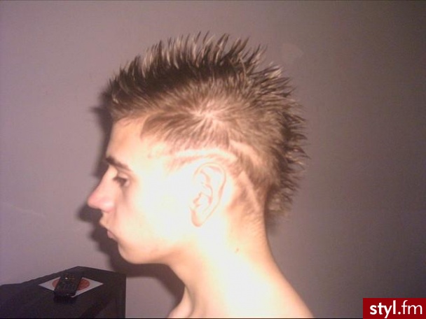 1 irokez jaki do tego czasu miałem ;] - Punk Rock Alternatywne Średnie Fryzury
