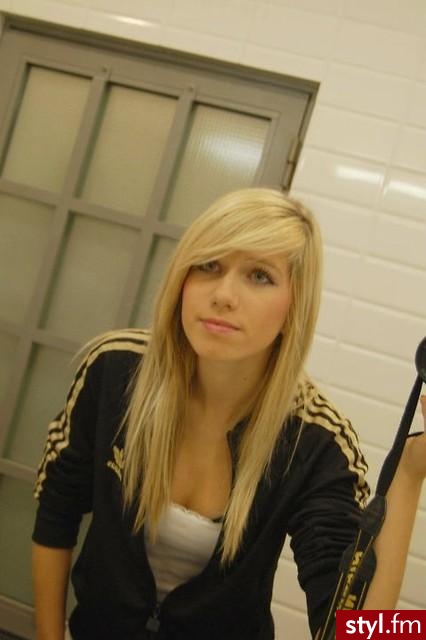 Średnie Fryzury