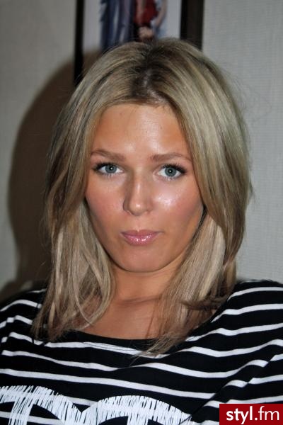 Blond Rozpuszczone Proste Na co dzień Krótkie Fryzury