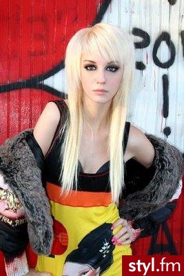 Blond Rozpuszczone Proste z grzywką Na co dzień Długie Fryzury