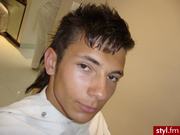 FRYZJER : Dawid 
Zielona Góra : Auchan
kontakt ze mną: Spriinter@vp.pl - Punk Rock Alternatywne Średnie Fryzury