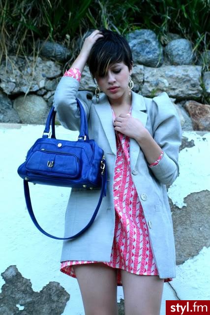 Jeżeli zdjęcie znajduje się już w galerii poproszę o link - Moda uliczna Inne Moda