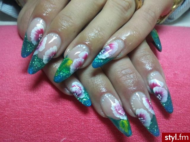 tipsy szczecin police 668446036. zielony akrylowy frencz, cover, kwiatki chinese nail art:) - Paznokcie