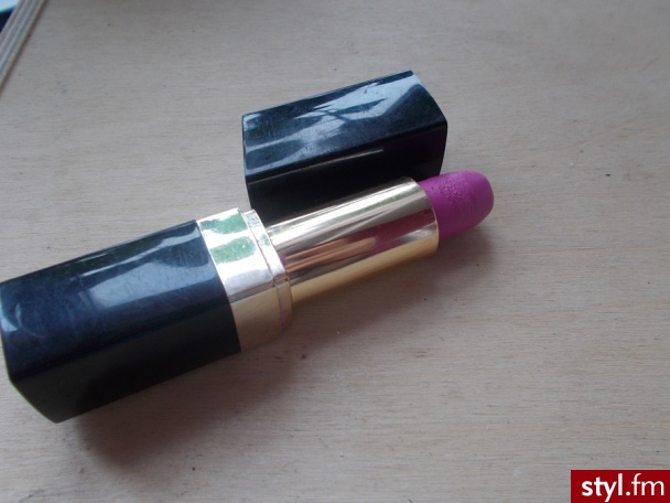 http://izis669.blogspot.com/2013/09/golden-rose-pomadka-z-woskiem-pszczelim.html - Kosmetyki