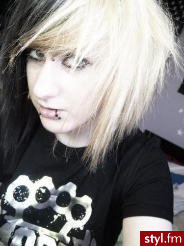 EMO Alternatywne Średnie Fryzury