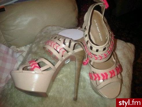 Szpilki Buty Moda