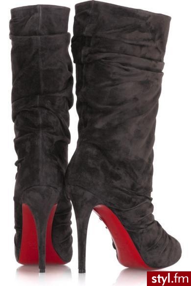 Christian Louboutin: 855 euro / Jeśli już jest, proszę podać link, ponieważ chciałabym dodać do ulubionych... :) - Pozostałe Buty Moda