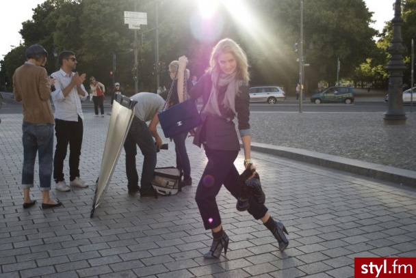 Jeżeli zdjęcie znajduje się już w galerii poproszę o link - Pozostałe Ciuchy Moda