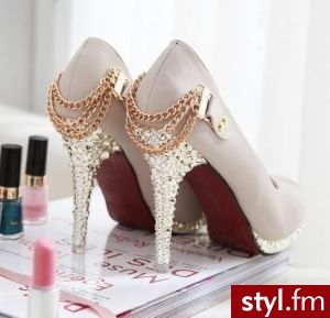 Szpilki Buty Moda
