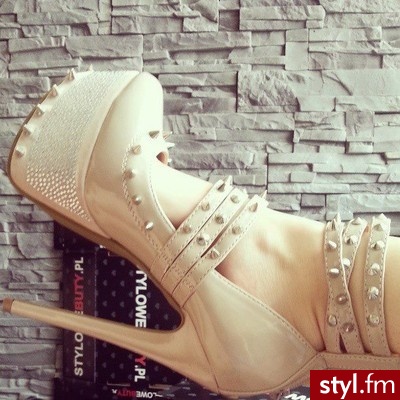 Szpilki Buty Moda
