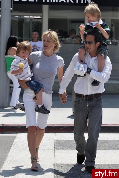 Sharon Stone:) - Moda uliczna Inne Moda