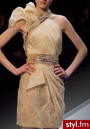 Sukienki Moda