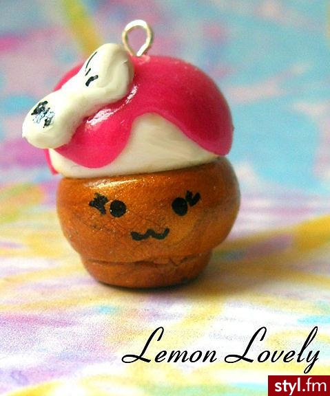 Jeśli jesteś zainteresowany/a kupnem lub masz jakieś własne pomysły na bryloczki/przywieszki/wisiorki/inne rzeczy zapraszam na : 
http://www.photoblog.pl/xlemonlovelyx 
tam więcej bajerów do kupna ^^ - Pozostałe Dodatki Moda