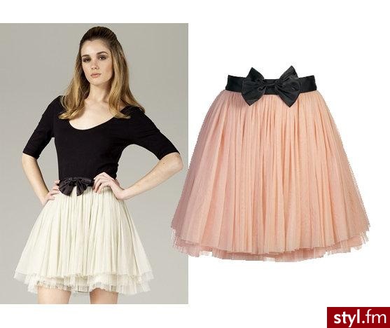 Tiulowa spódnica Lipsy London. Tiulowa spódnica Lipsy London. Cena: 38 funtów czyli ok. 170 zł - Pozostałe Ciuchy Moda