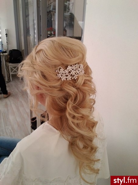 Blond Upięcie Kręcone Ślubne Długie Fryzury