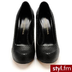 Esther platform pump - Polyvore. Pobrano ze strony: http://www.polyvore.com/esther_platform_pump/thing?id=15009061 - Pozostałe Buty Moda